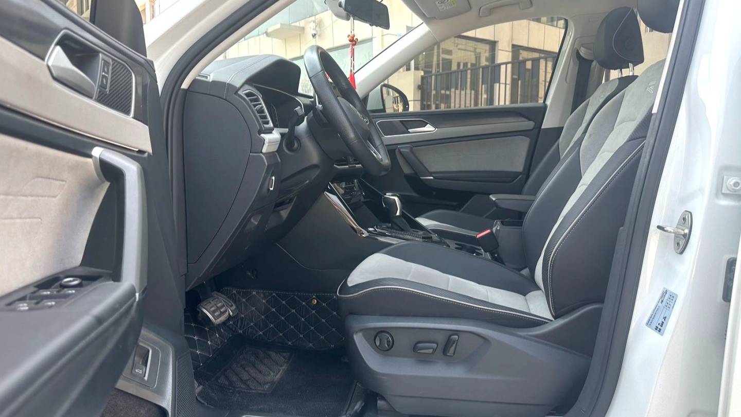 Volkswagen 2023 TAYRON X 330TSI 2WD Premium High Energy Edition