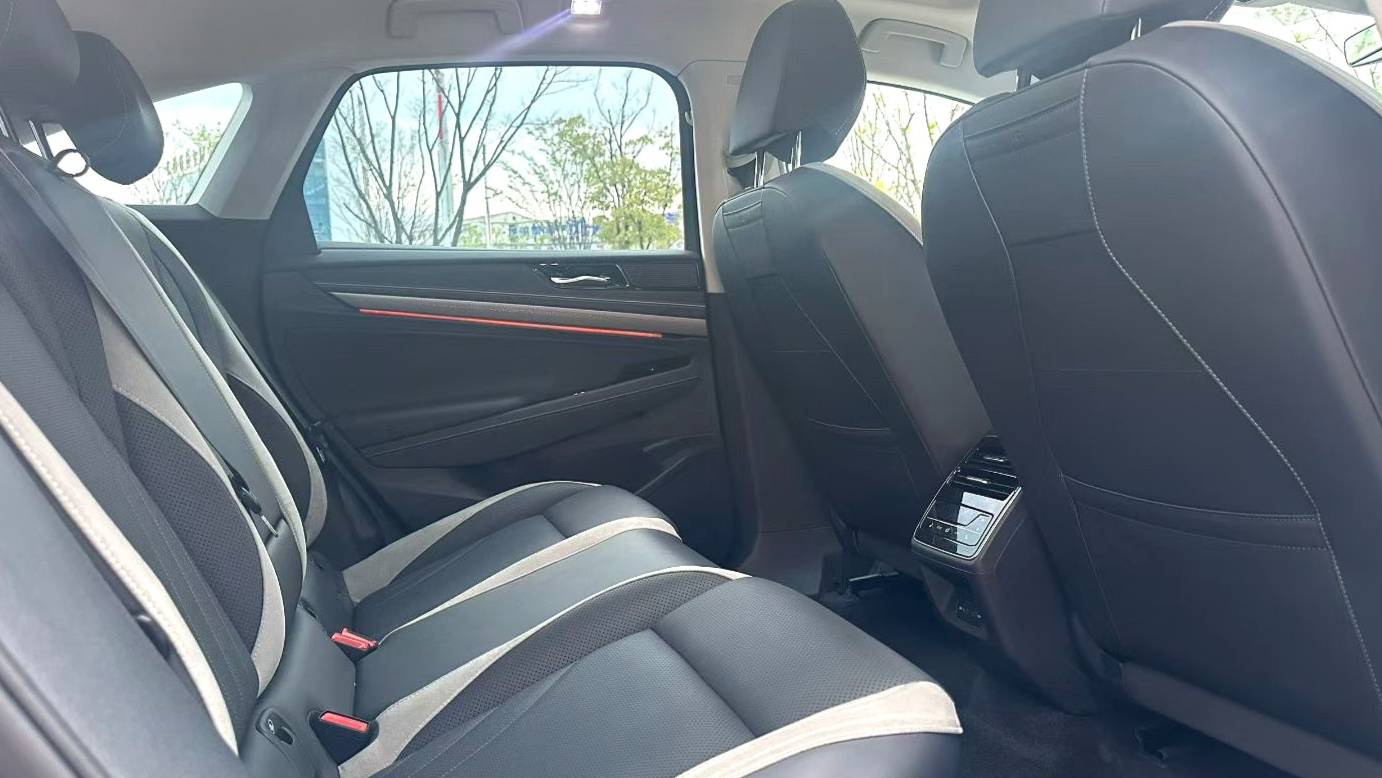 Volkswagen 2024 ID.7 VIZZION PRO