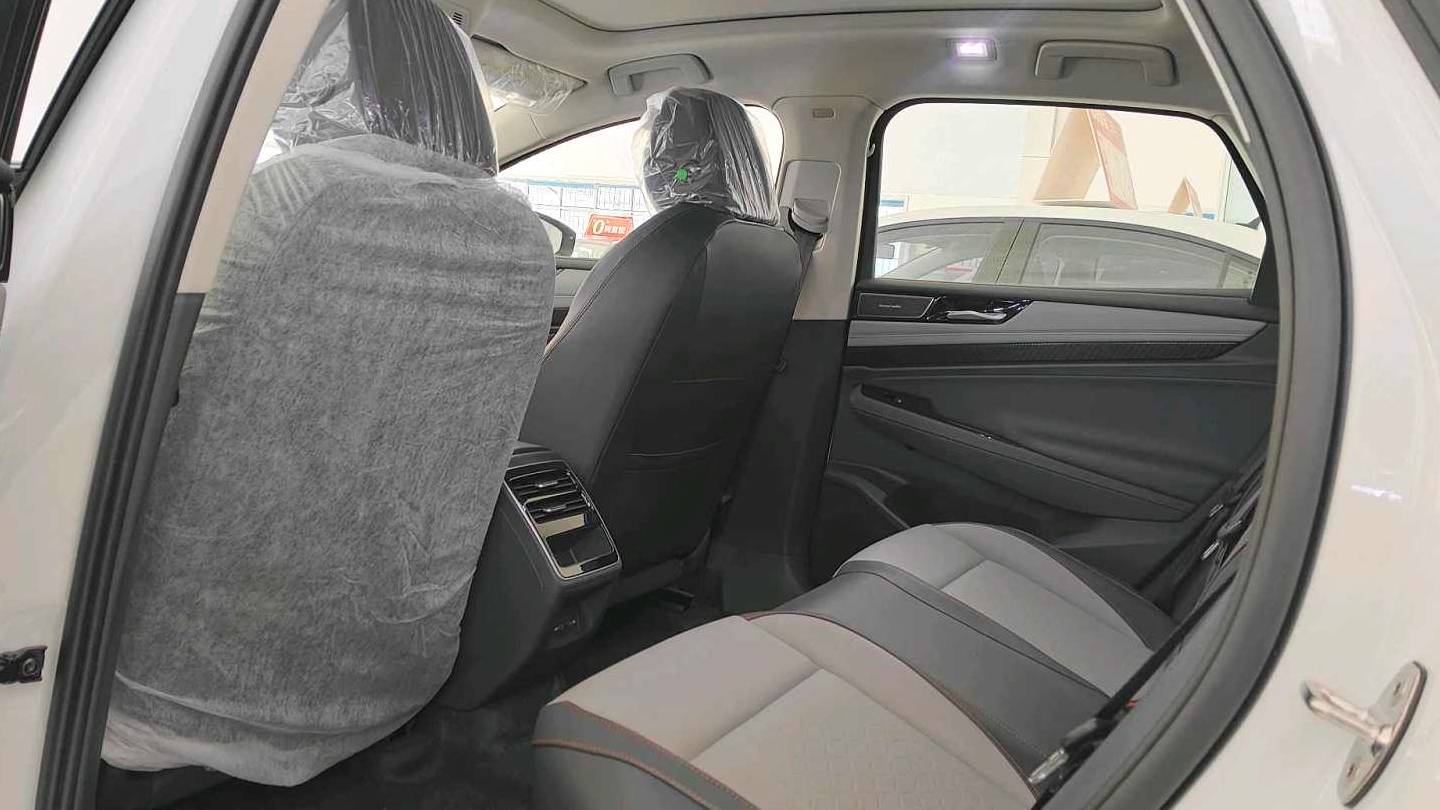 Volkswagen 2024 ID.7 VIZZION AIR