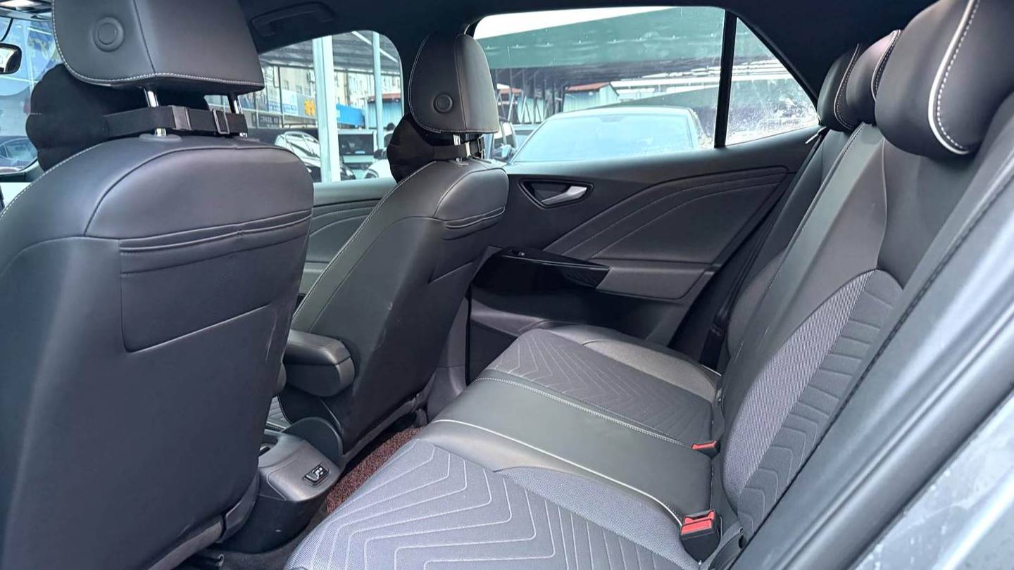 Volkswagen 2024 ID.3 Outstanding Edition