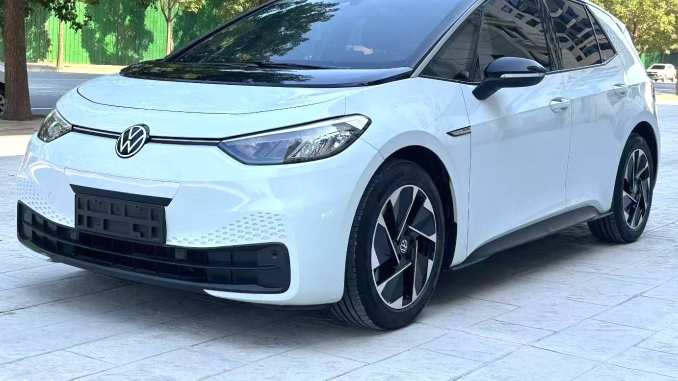 Volkswagen 2024 ID.3 Outstanding Edition