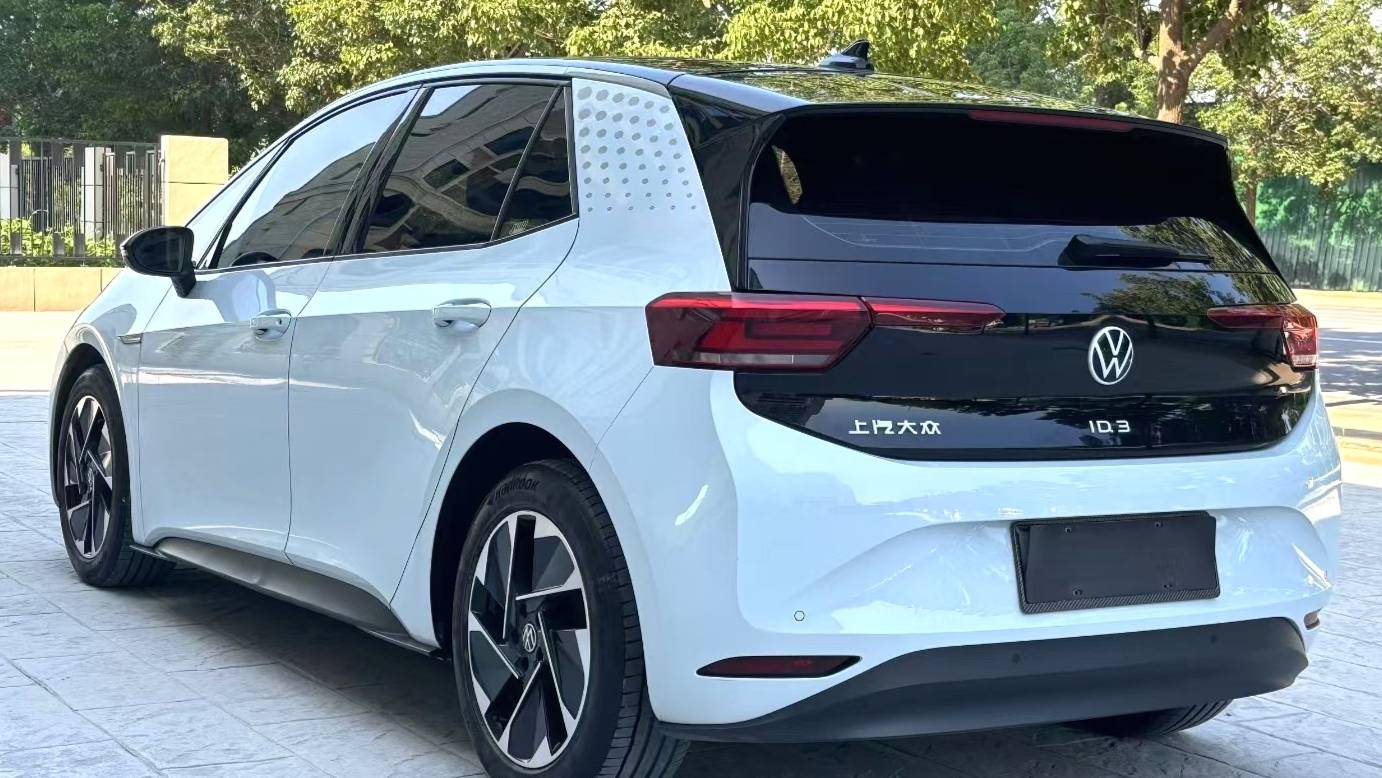 Volkswagen 2024 ID.3 Outstanding Edition