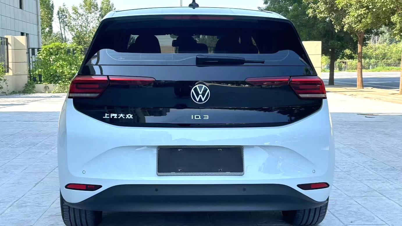 Volkswagen 2024 ID.3 Outstanding Edition