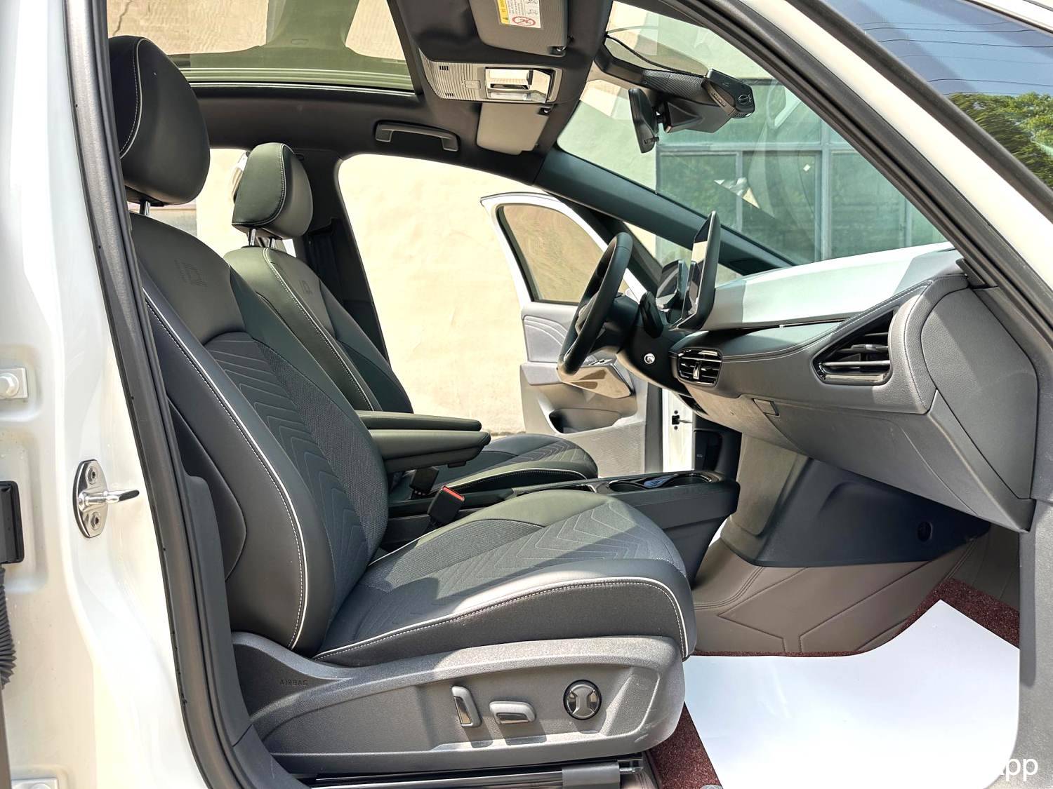 Volkswagen 2025 ID.3 Smart and outstanding oxygen version