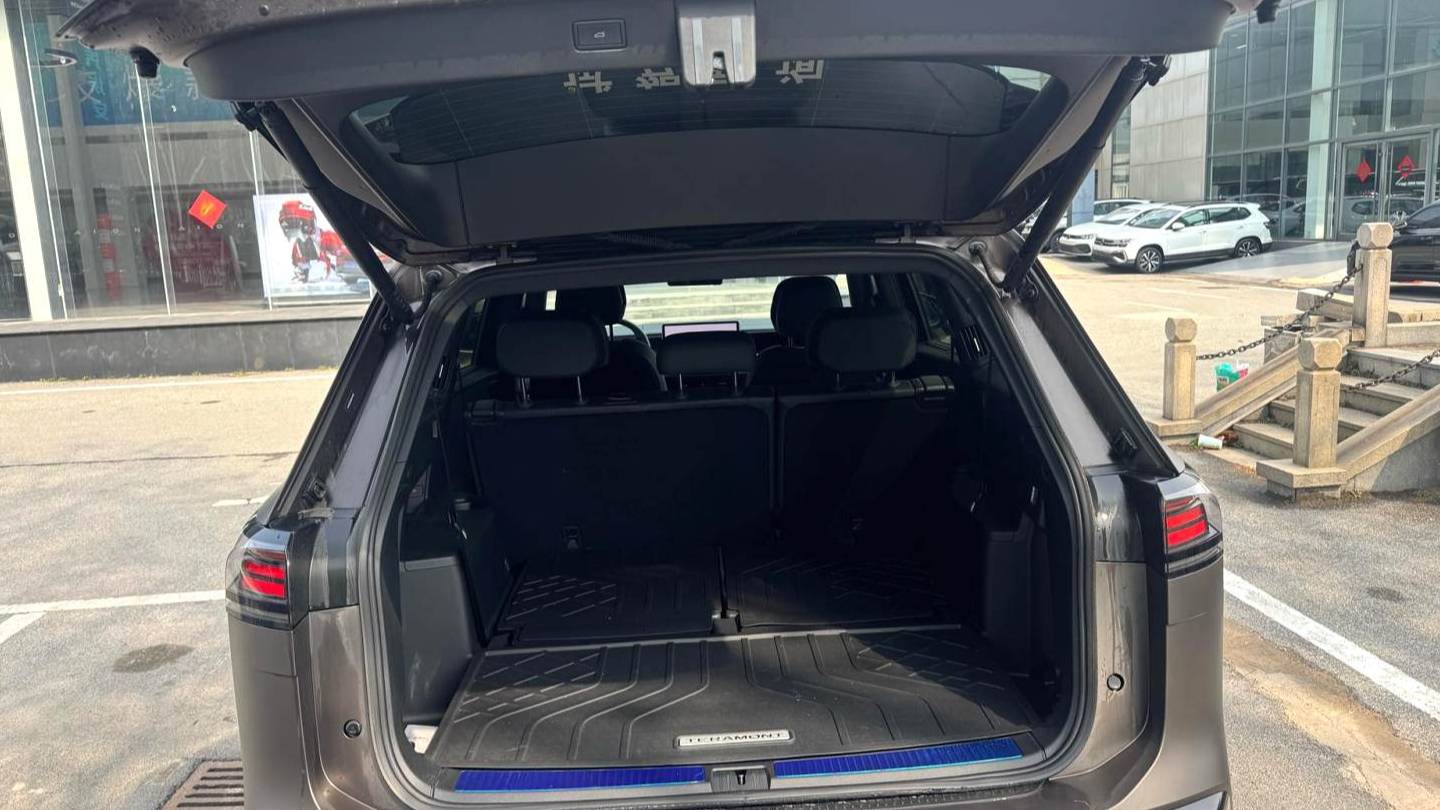 Volkswagen 2025 ‌Teramont Touareg Pro 450TSI 4WD Peak Edition