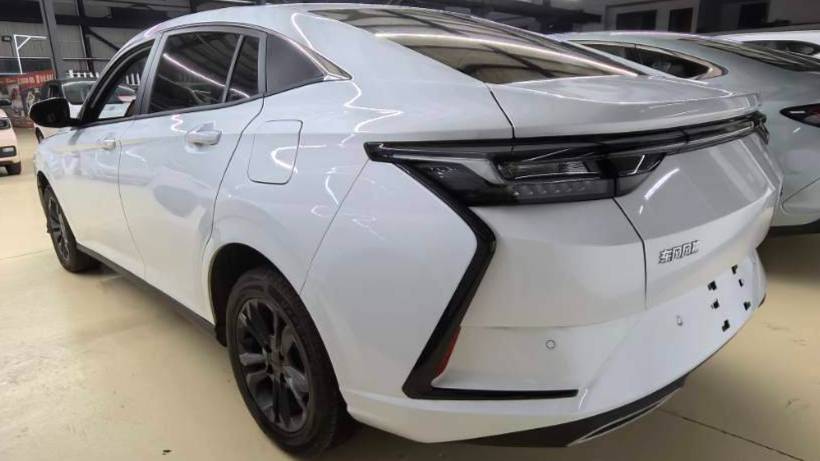 AEOLUS 2025 Yi Xuan 1.5L Automatic Luxury Model