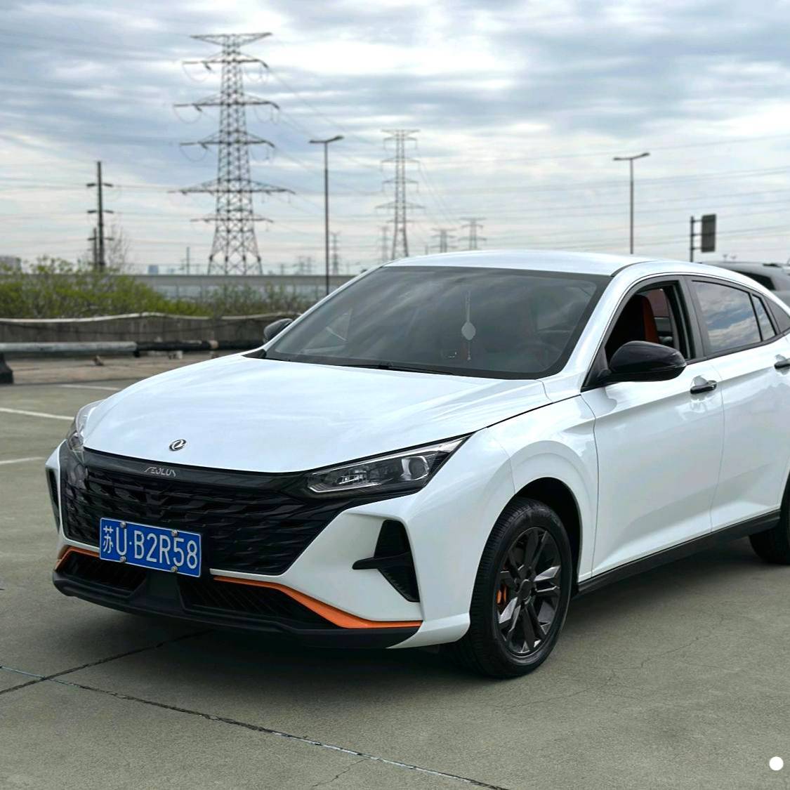 AEOLUS 2023 Yi Xuan Mach version 1.5L automatic wind chasing version سيارة مستعملة