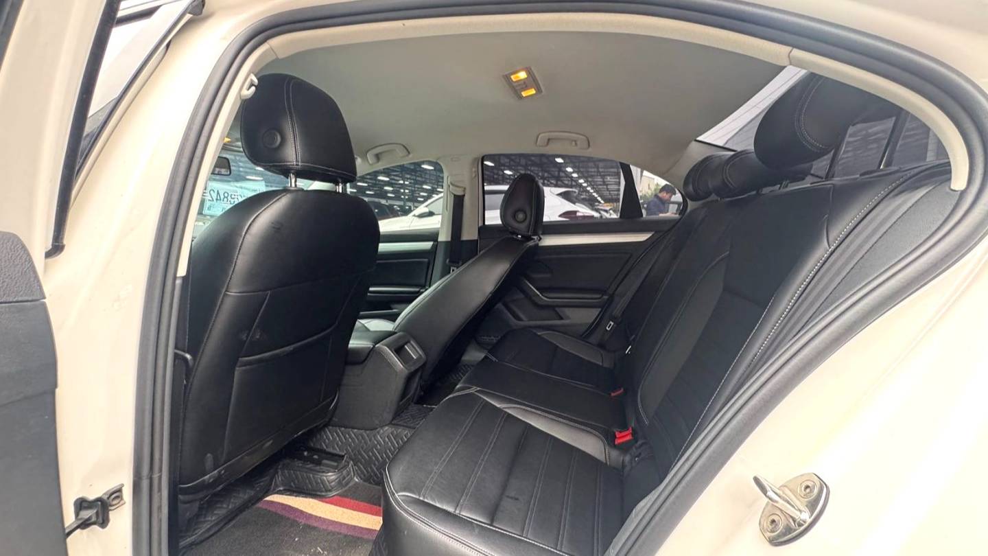 Volkswagen 2021 Lamando 230TSI DSG Fashion Edition