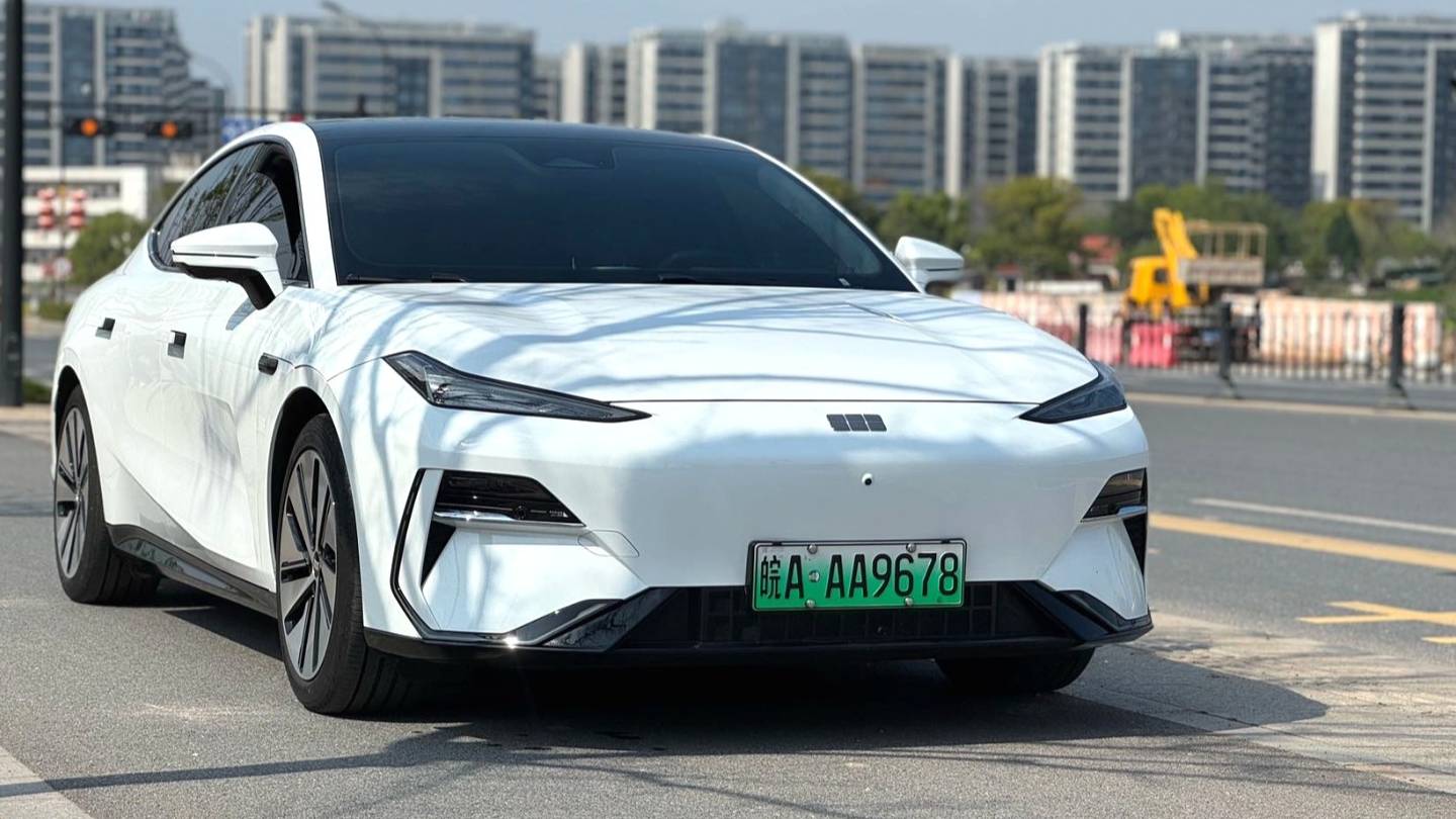 GALAXY 2024 E8 665km Rear Drive Starship Long Voyage Edition