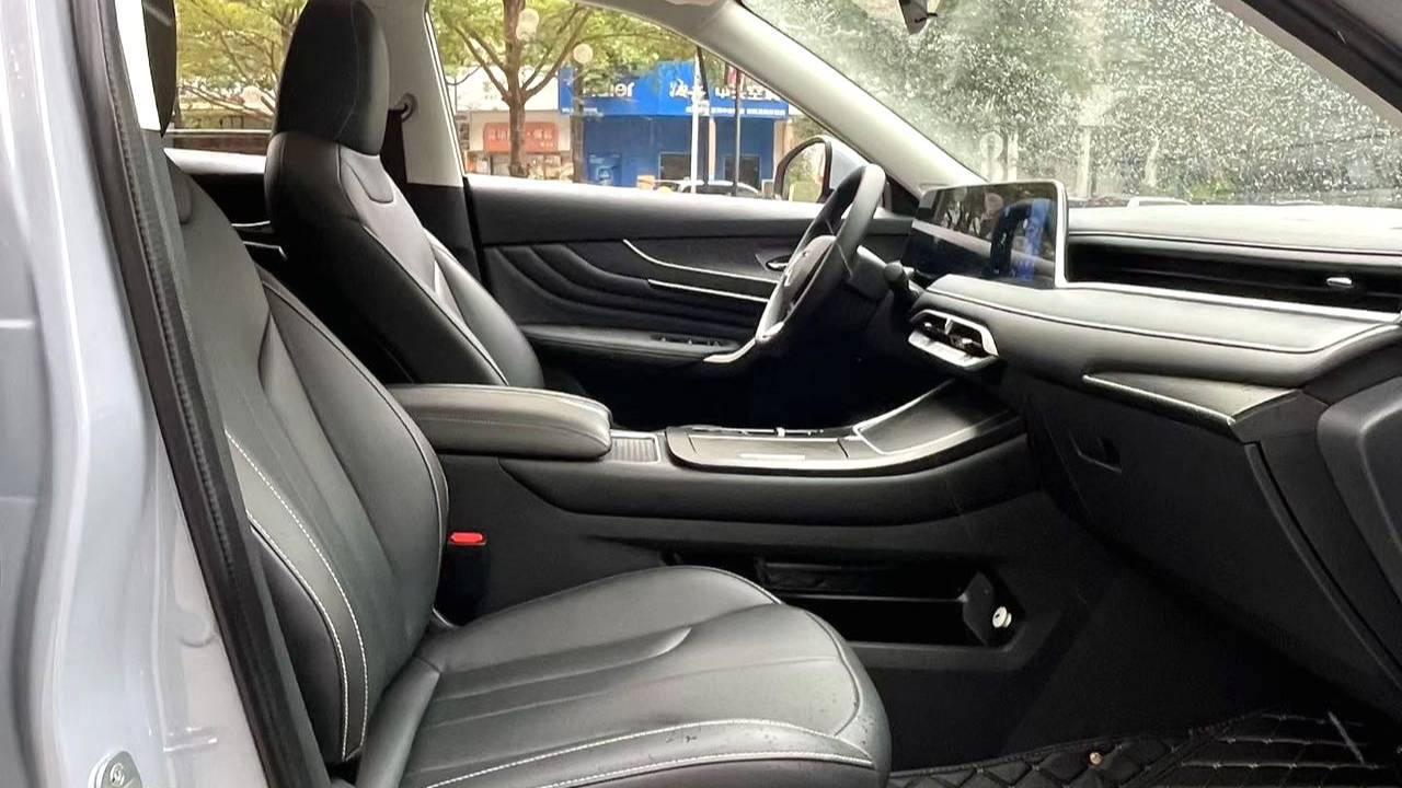 Venucia‌ 2023 Venucia V DD-i 110km iE version