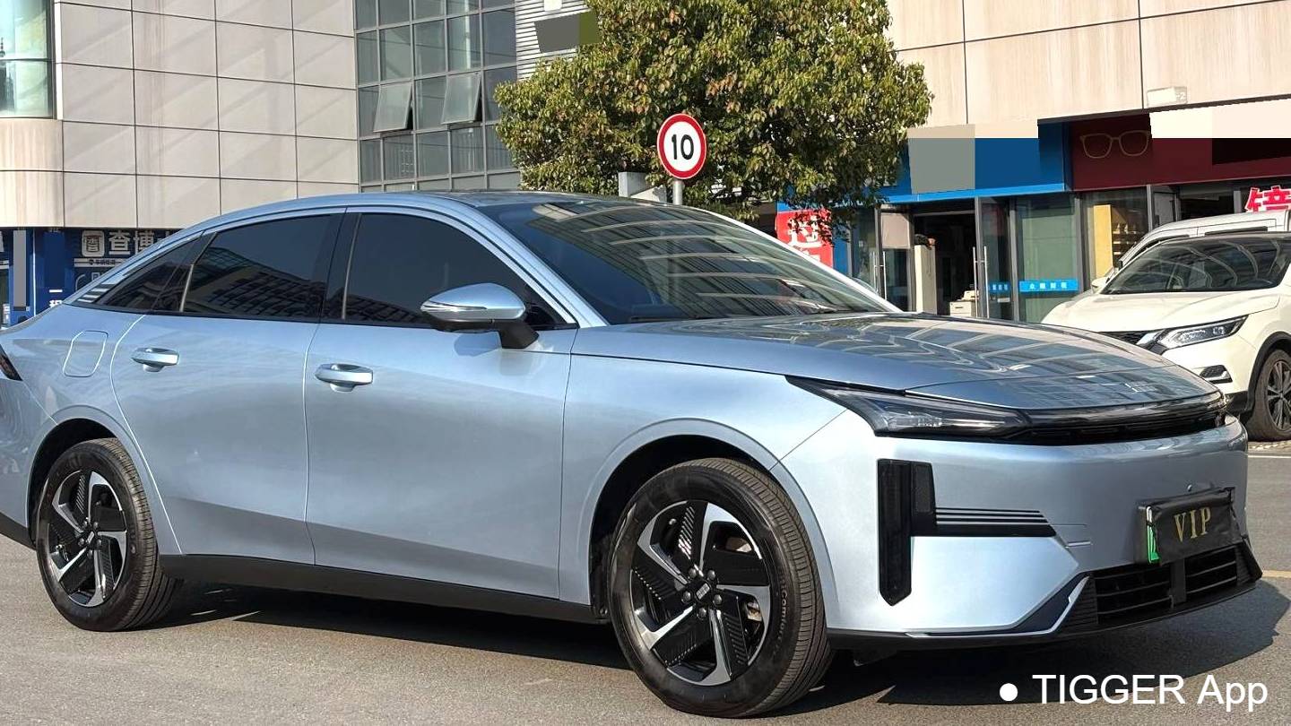 GALAXY 2025 L6 EM-i 140km Starship Edition