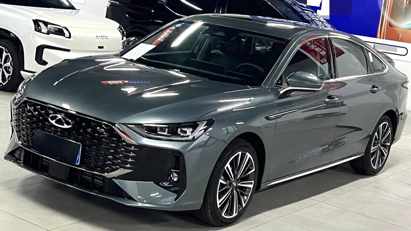 Chery 2025 ARRIZO 8 PRO 1.6T DCT Luxury Model+