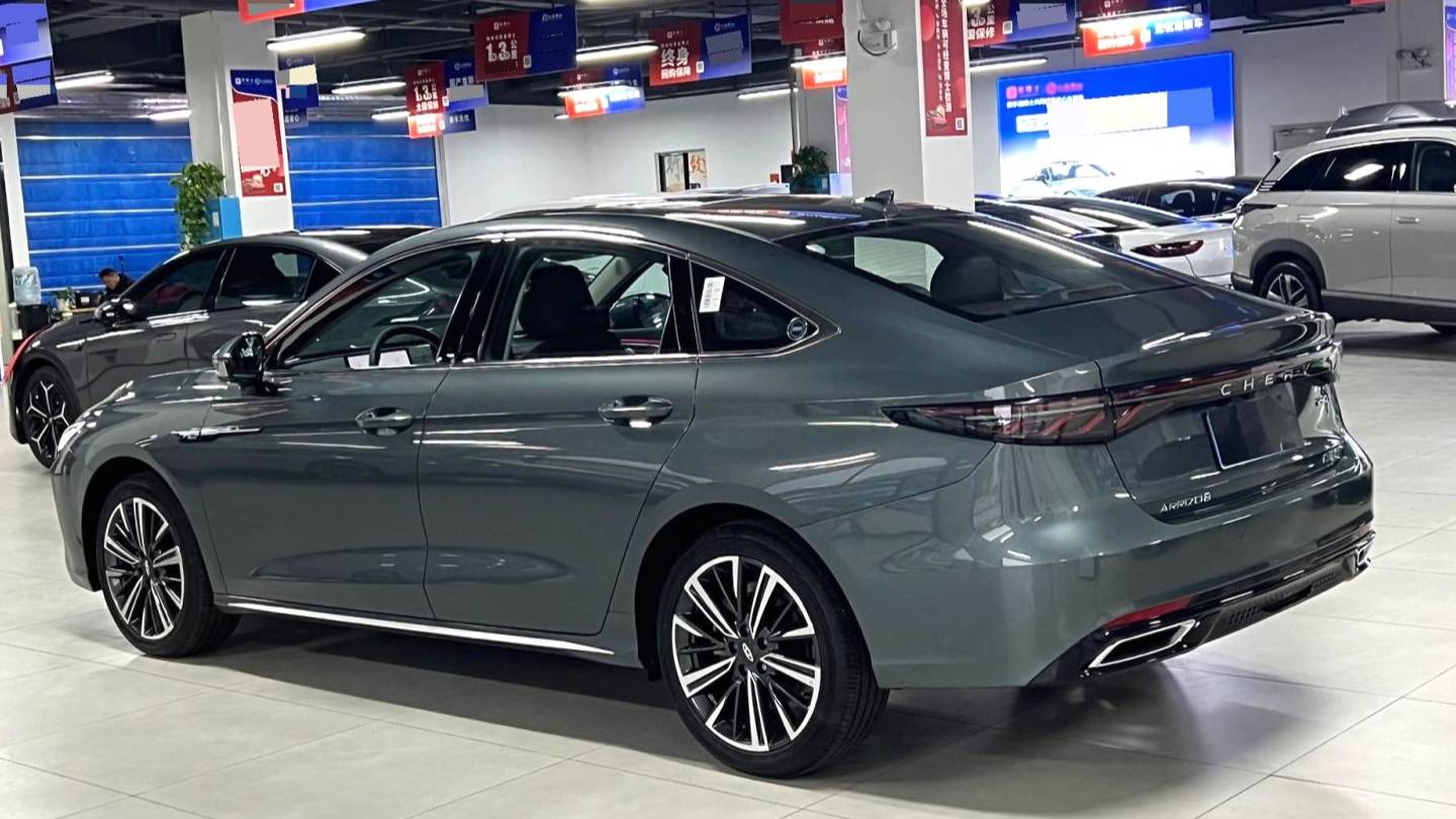 Chery 2025 ARRIZO 8 PRO 1.6T DCT Luxury Model+