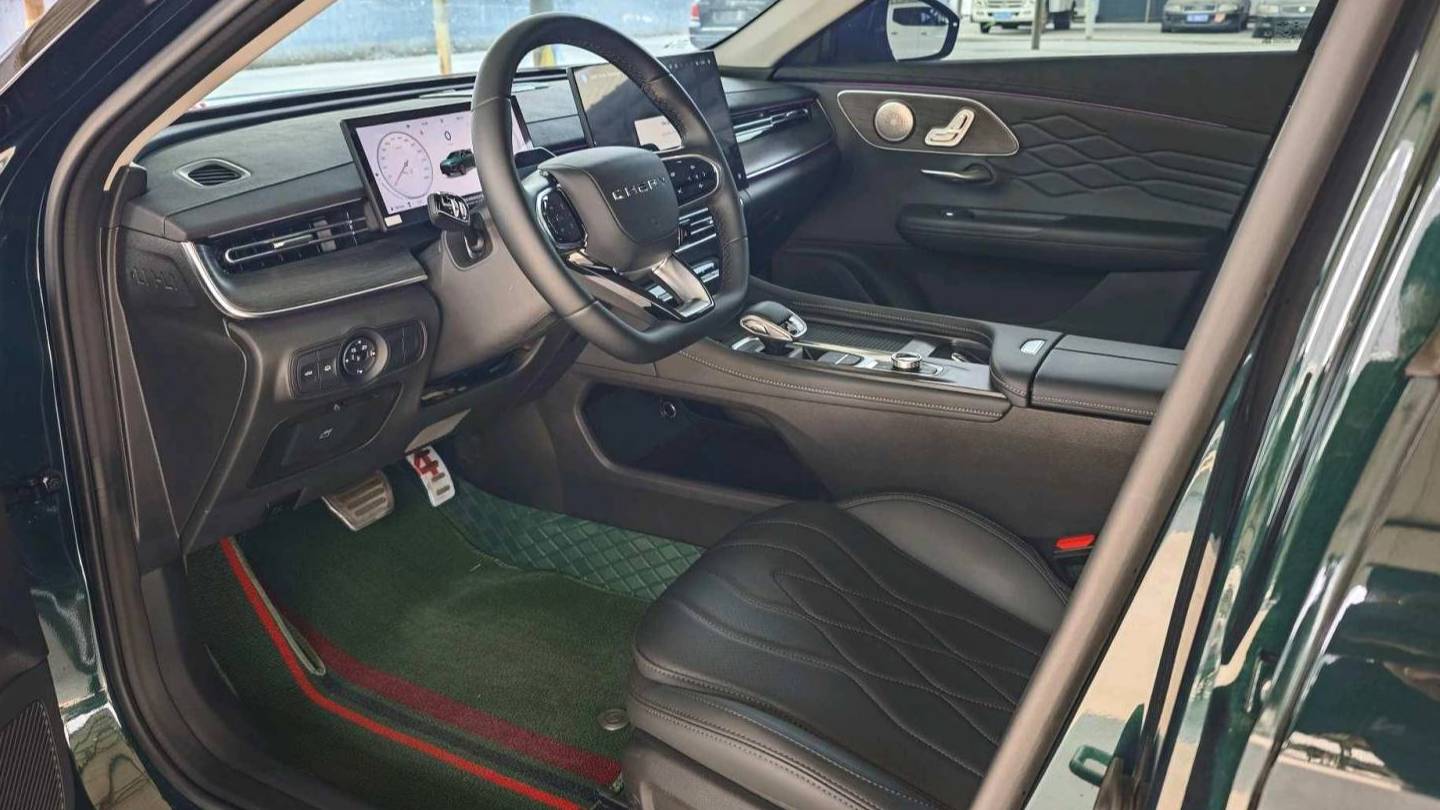 Chery 2025 ARRIZO 8 PRO 2.0T DCT Premium Edition