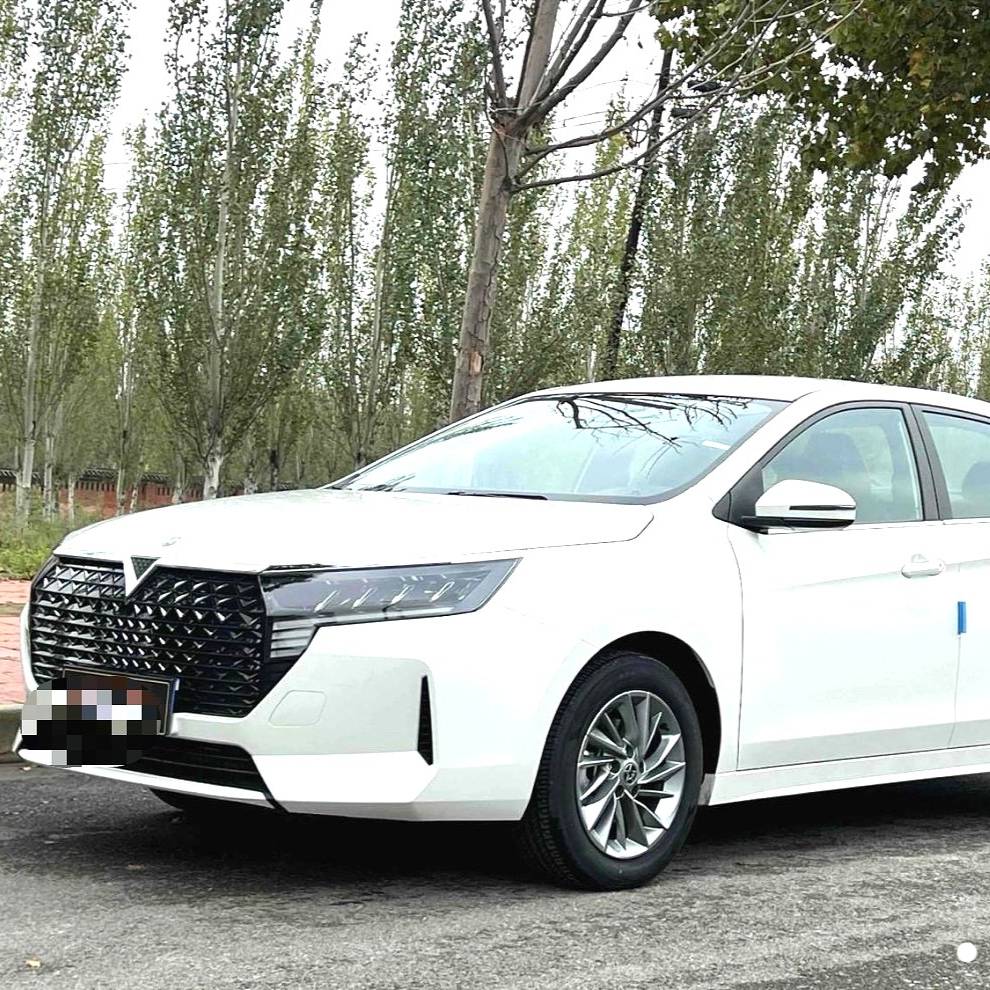 Venucia‌ 2023 D60 PLUS 1.6L XE CVT Trendy Collar Edition سيارة مستعملة