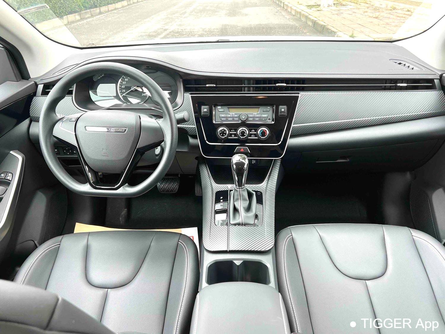 used Venucia‌ 2023 D60 PLUS 1.6L XE CVT Trendy Collar Edition