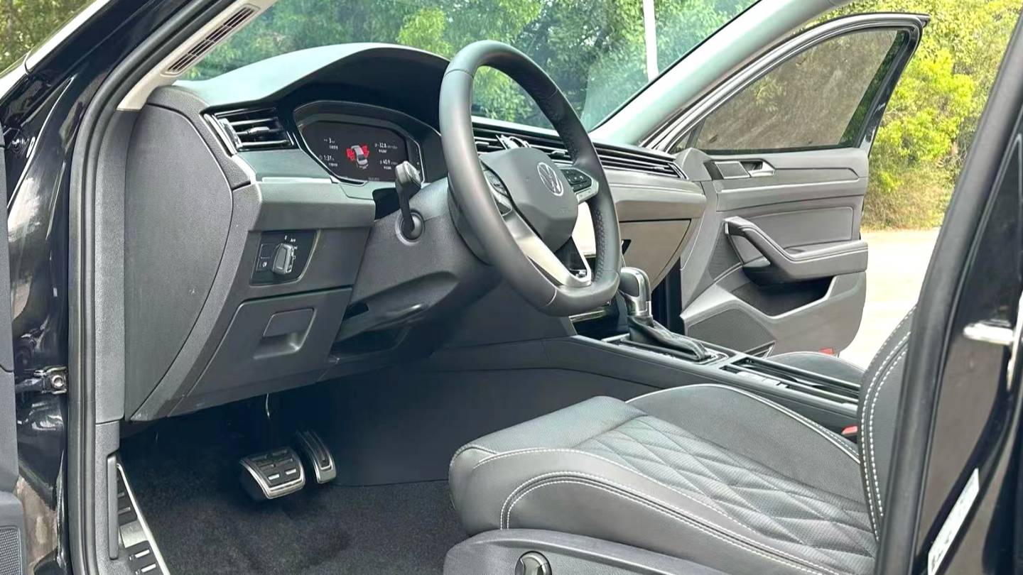 Volkswagen 2022 Magotan GTE Luxury Model