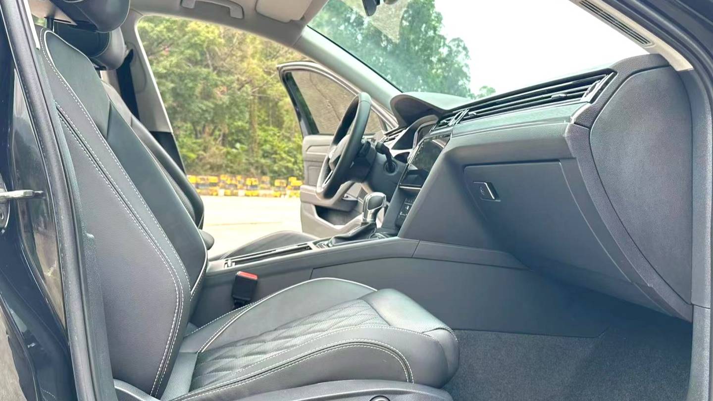 Volkswagen 2022 Magotan GTE Luxury Model