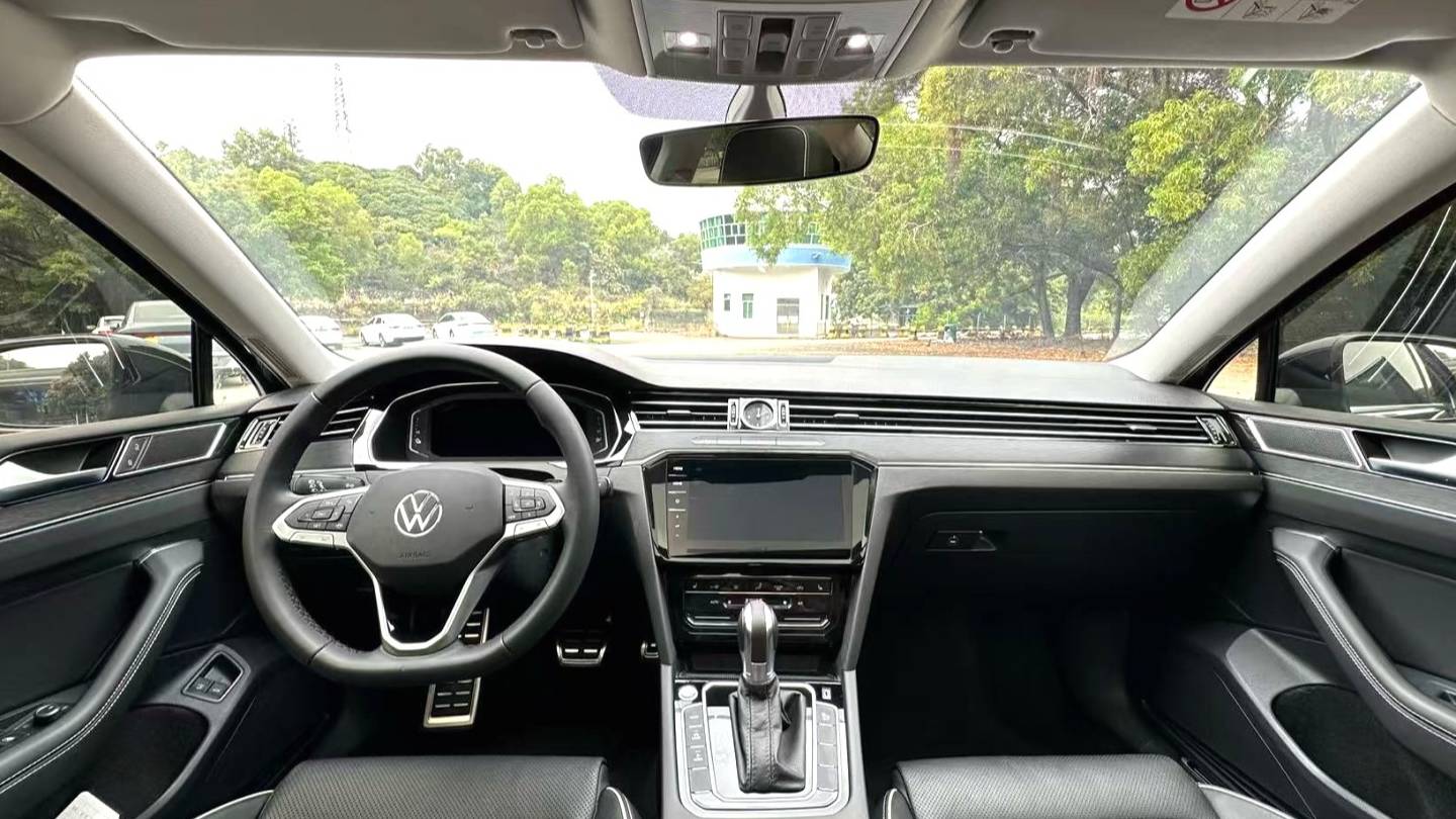 Volkswagen 2022 Magotan GTE Luxury Model