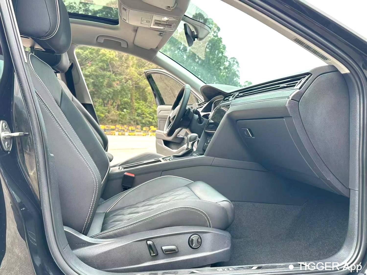 Volkswagen 2022 Magotan GTE Luxury Model