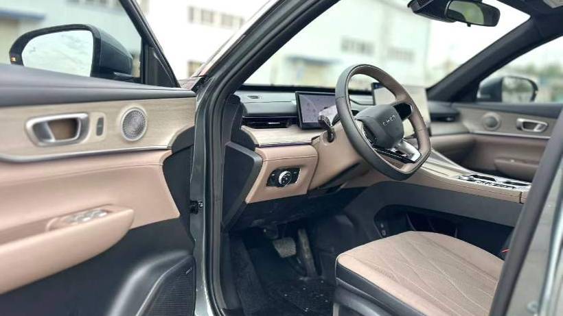Chery 2025 Tiggo 8PLUS 290TGDI DCT Prestige Type