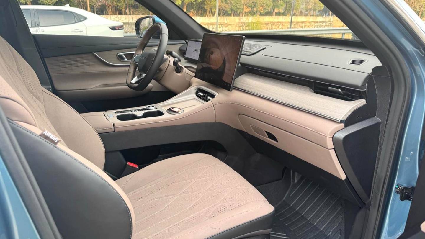 Chery 2022 Tiggo 8PLUS Kunpeng Edition 390TGDI DCT Haoqing Edition