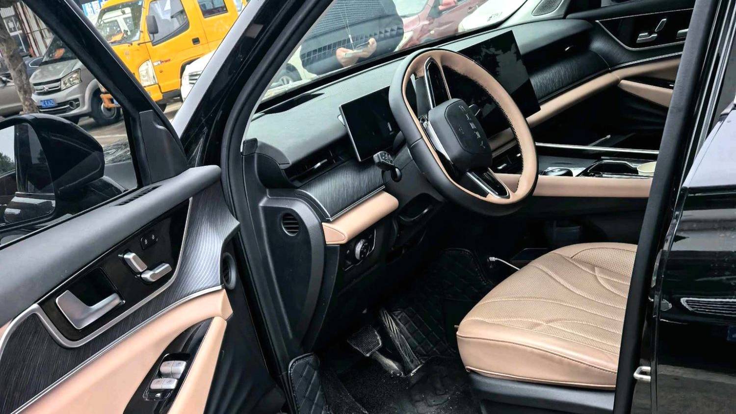 Chery 2024 Tiggo 8PLUS Champion Edition 390TGDI DCT Luxury Edition 7-seater