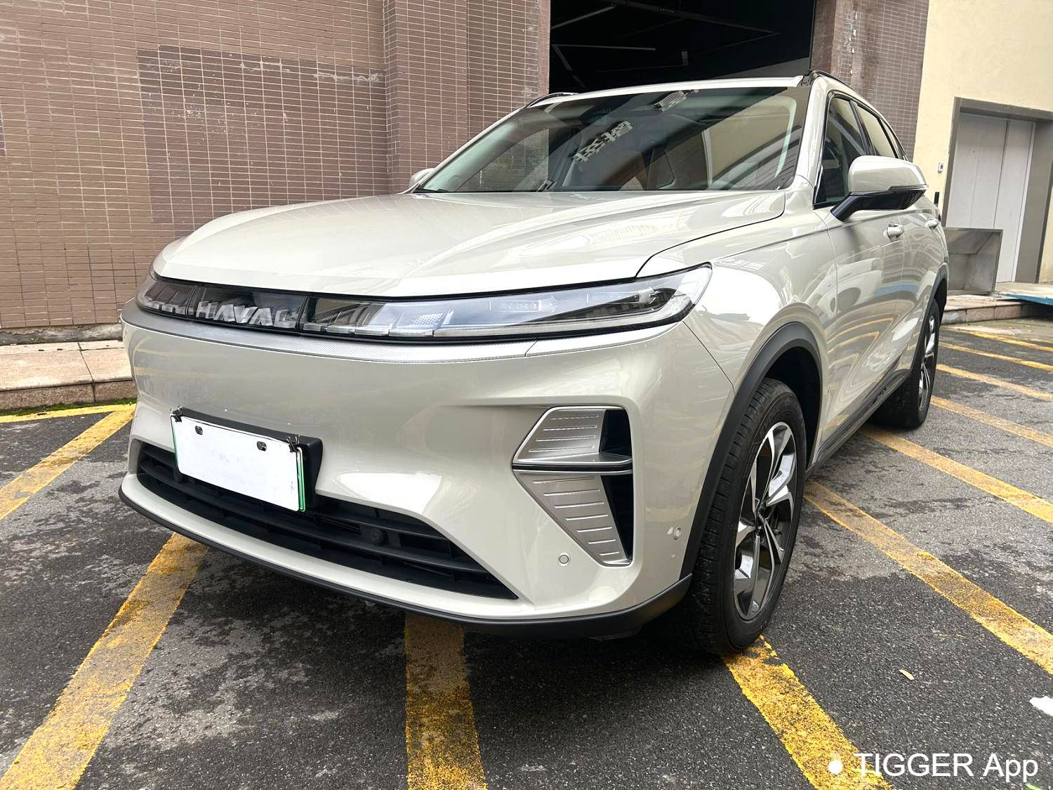 HAVAL 2025 XIAOLONG MAX Hi4 165 Ultra Intelligent Driving Edition