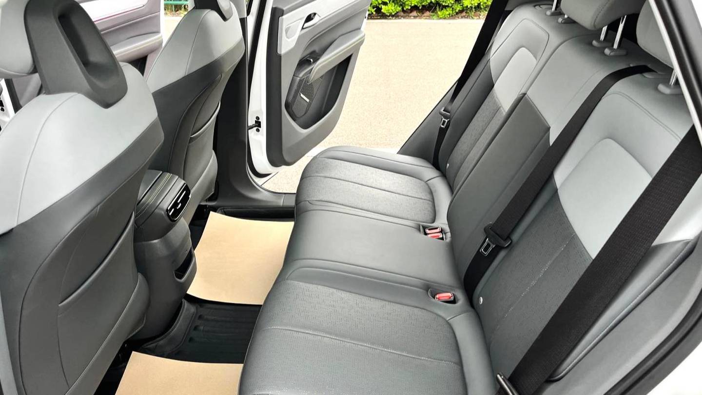 BESTUNE 2025 Yueyi 03 565km Ultimate Edition