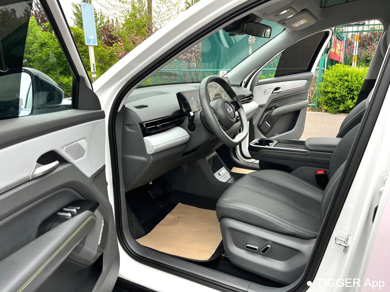 BESTUNE 2025 Yueyi 03 565km Ultimate Edition