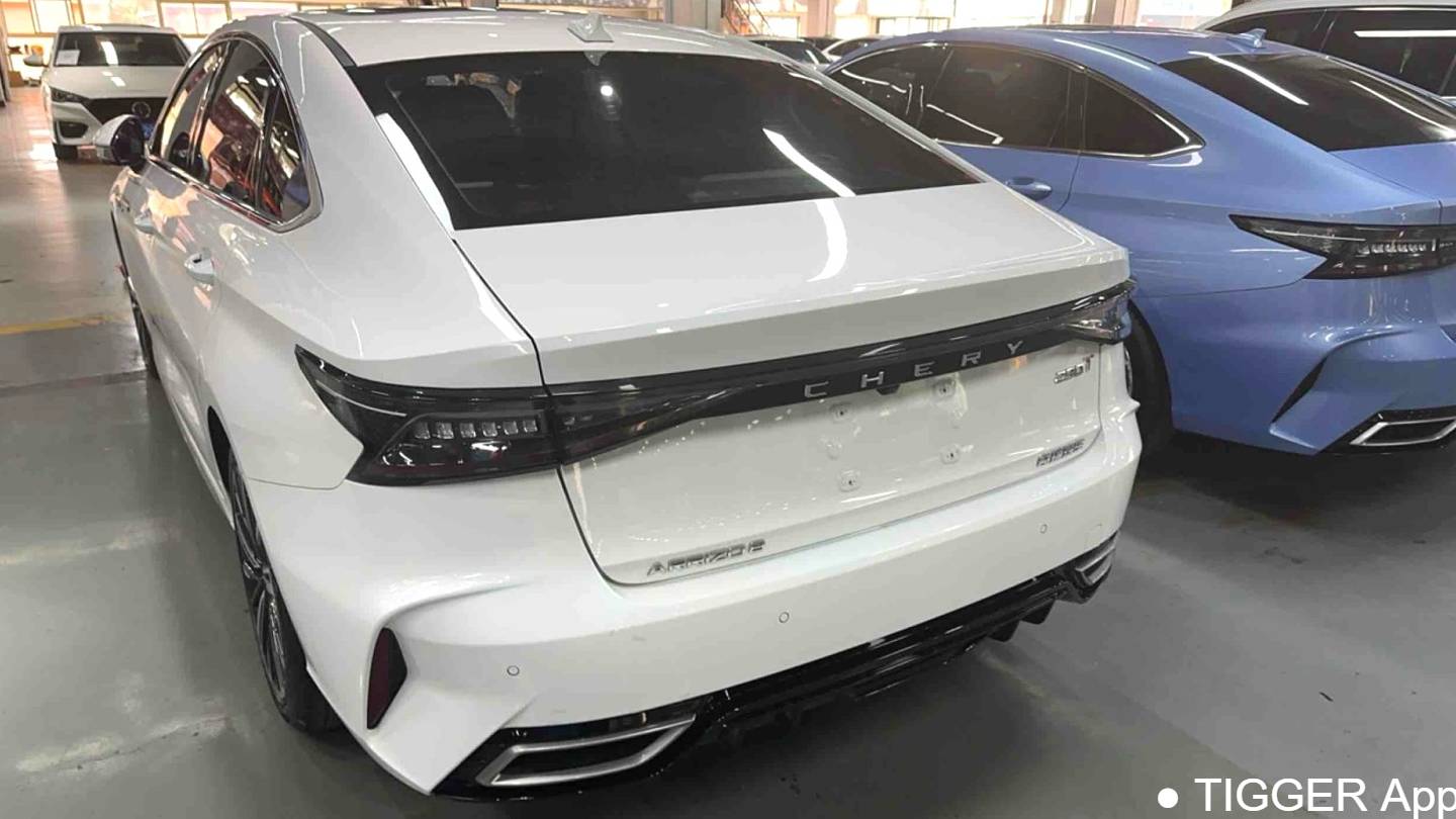 Chery 2022 ARRIZO 8 1.6T DCT Ya