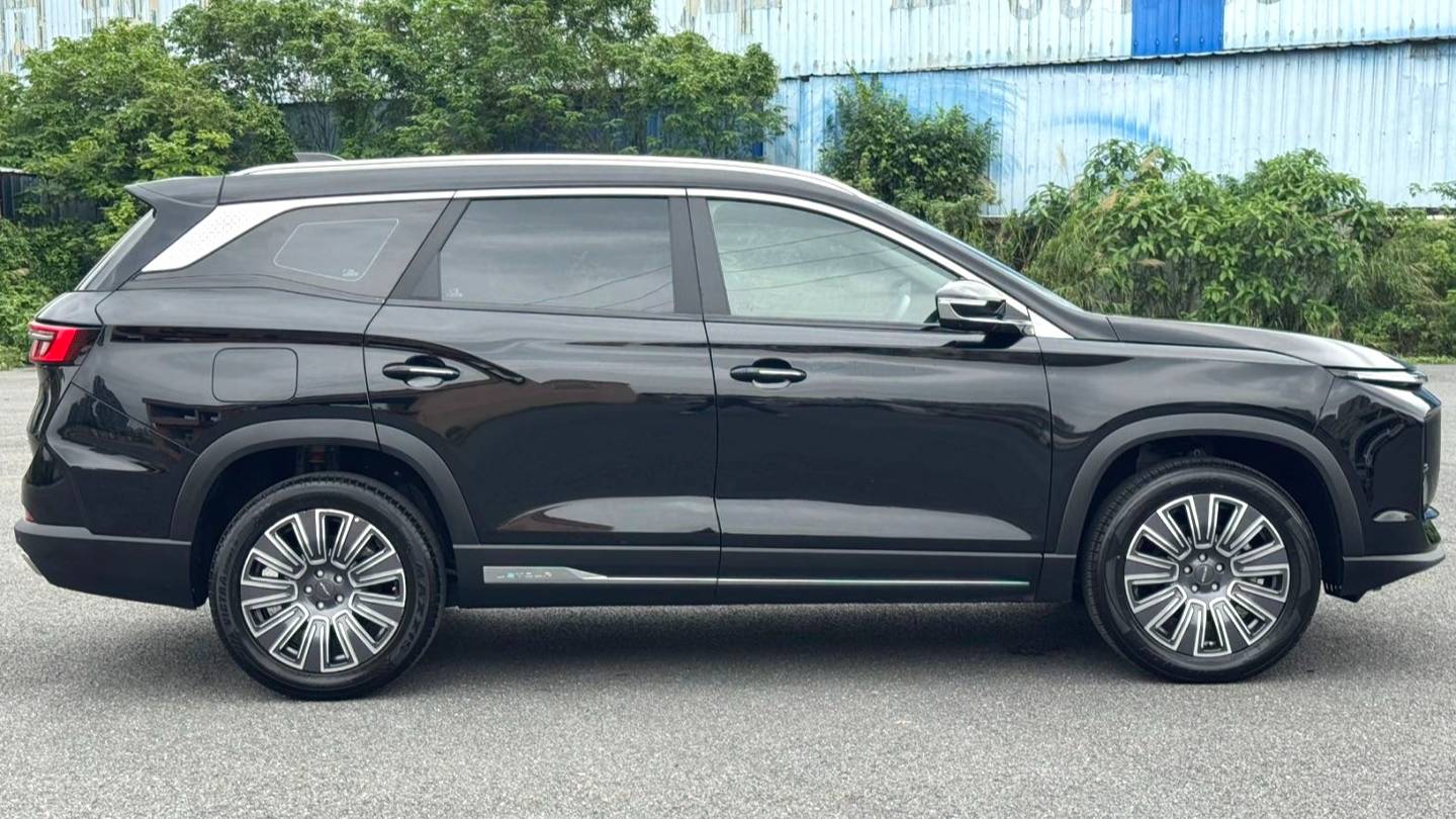 JETOUR 2024 X90 PRO 1.6T DCT Ultimate Edition 7-seater