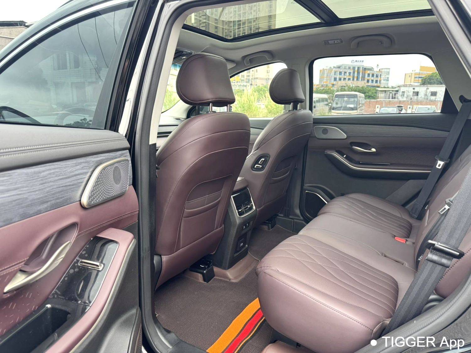 JETOUR 2024 X90 PRO 1.6T DCT Ultimate Edition 7-seater