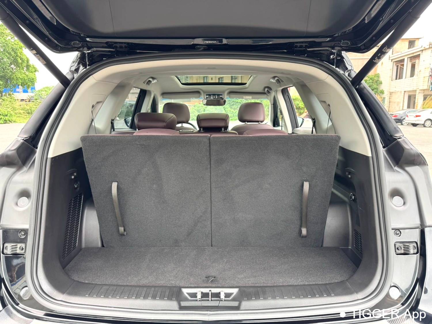 JETOUR 2024 X90 PRO 1.6T DCT Ultimate Edition 7-seater