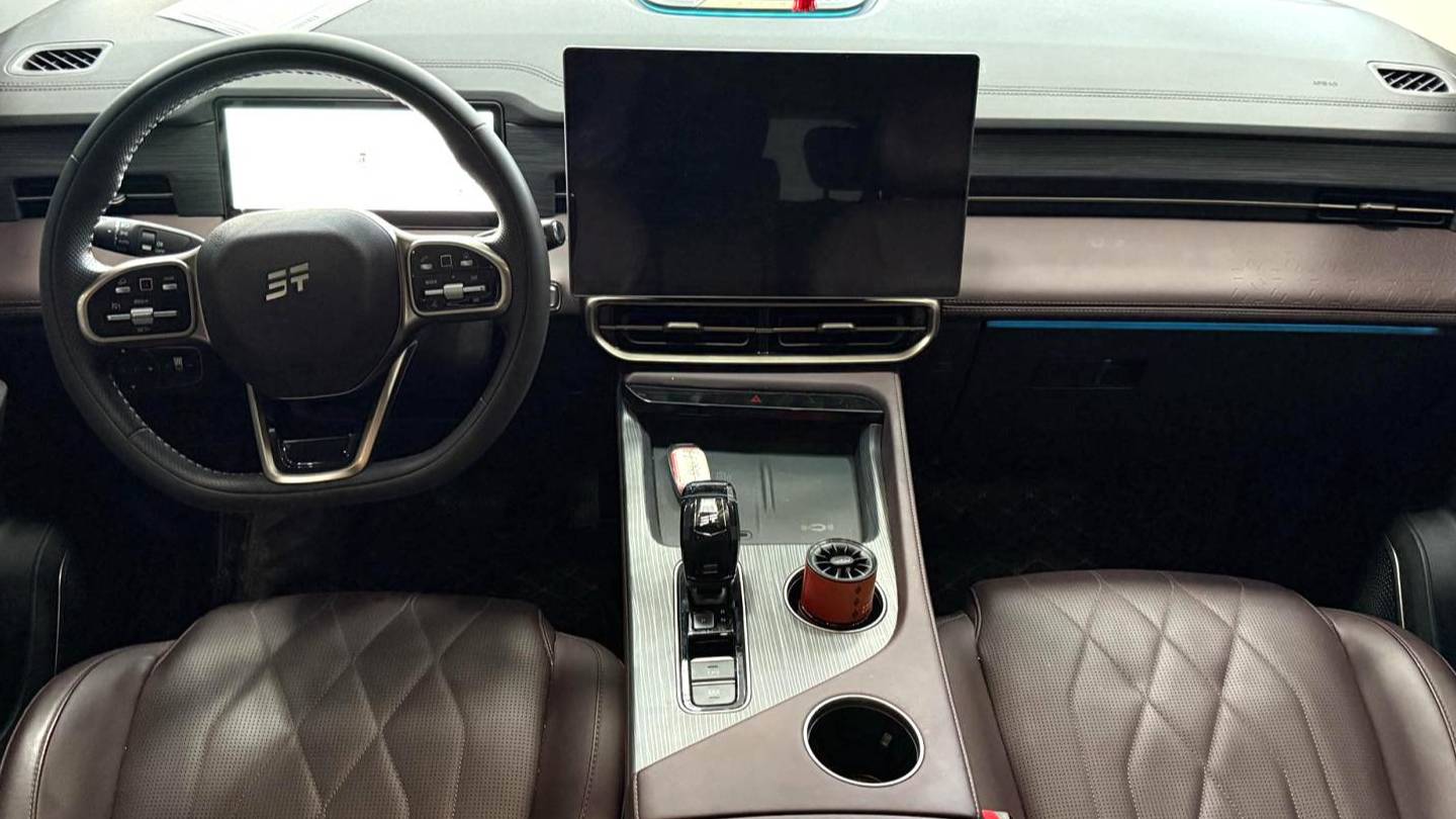 JETOUR 2024 X90 PRO 1.6T DCT Ultimate Edition 7-seater