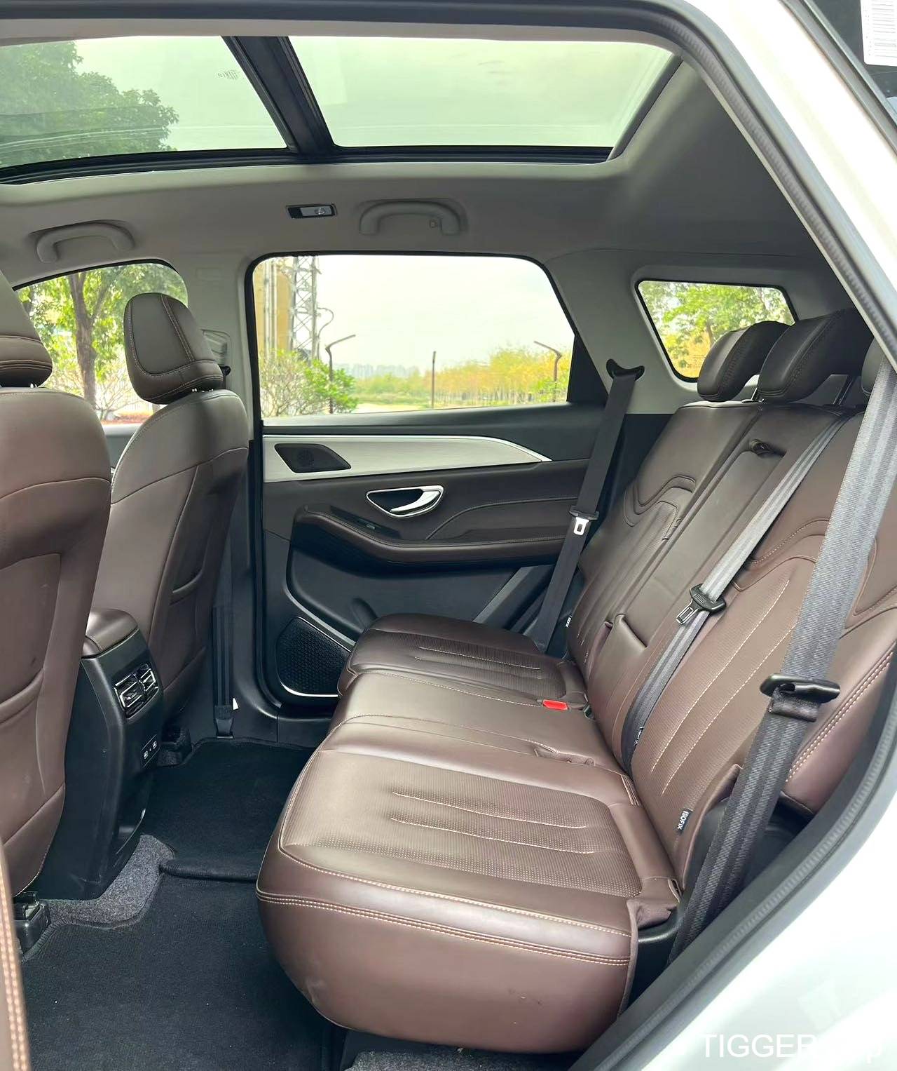 JETOUR 2023 X90 PLUS 1.6TD DCT Villa 7 Blocks