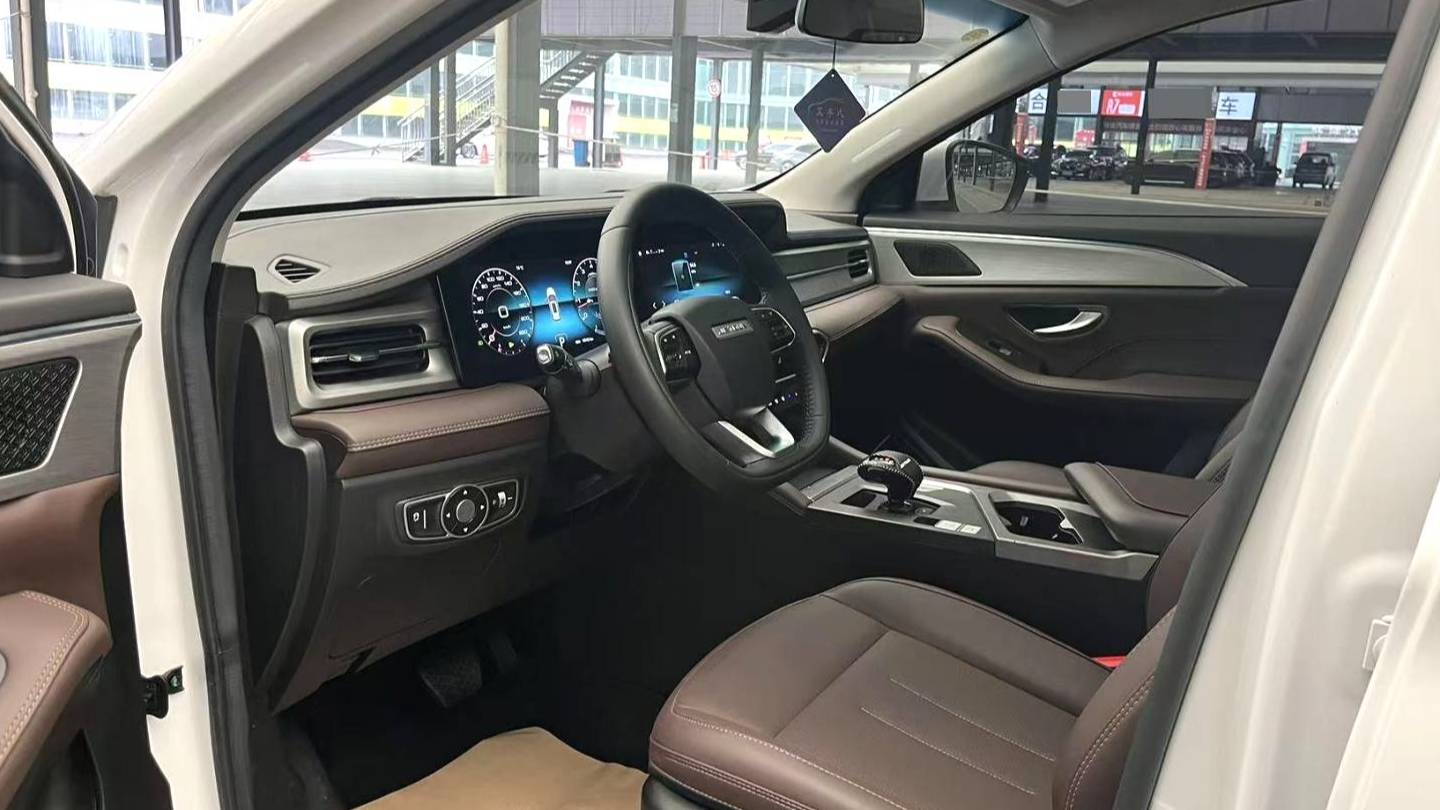 JETOUR 2023 X90 PLUS 1.6TD DCT flat layer+5 seats