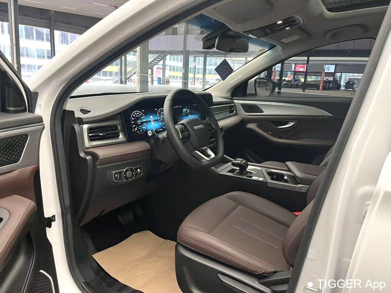 JETOUR 2023 X90 PLUS 1.6TD DCT flat layer+5 seats