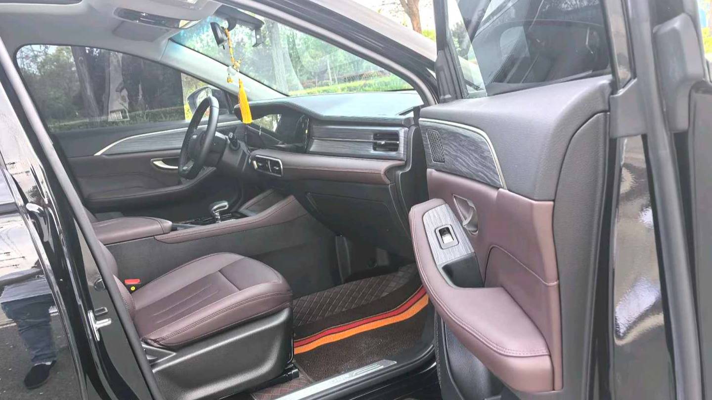 JETOUR 2024 X90 PLUS 1.6TD DCT Family Fun Edition 7-seater