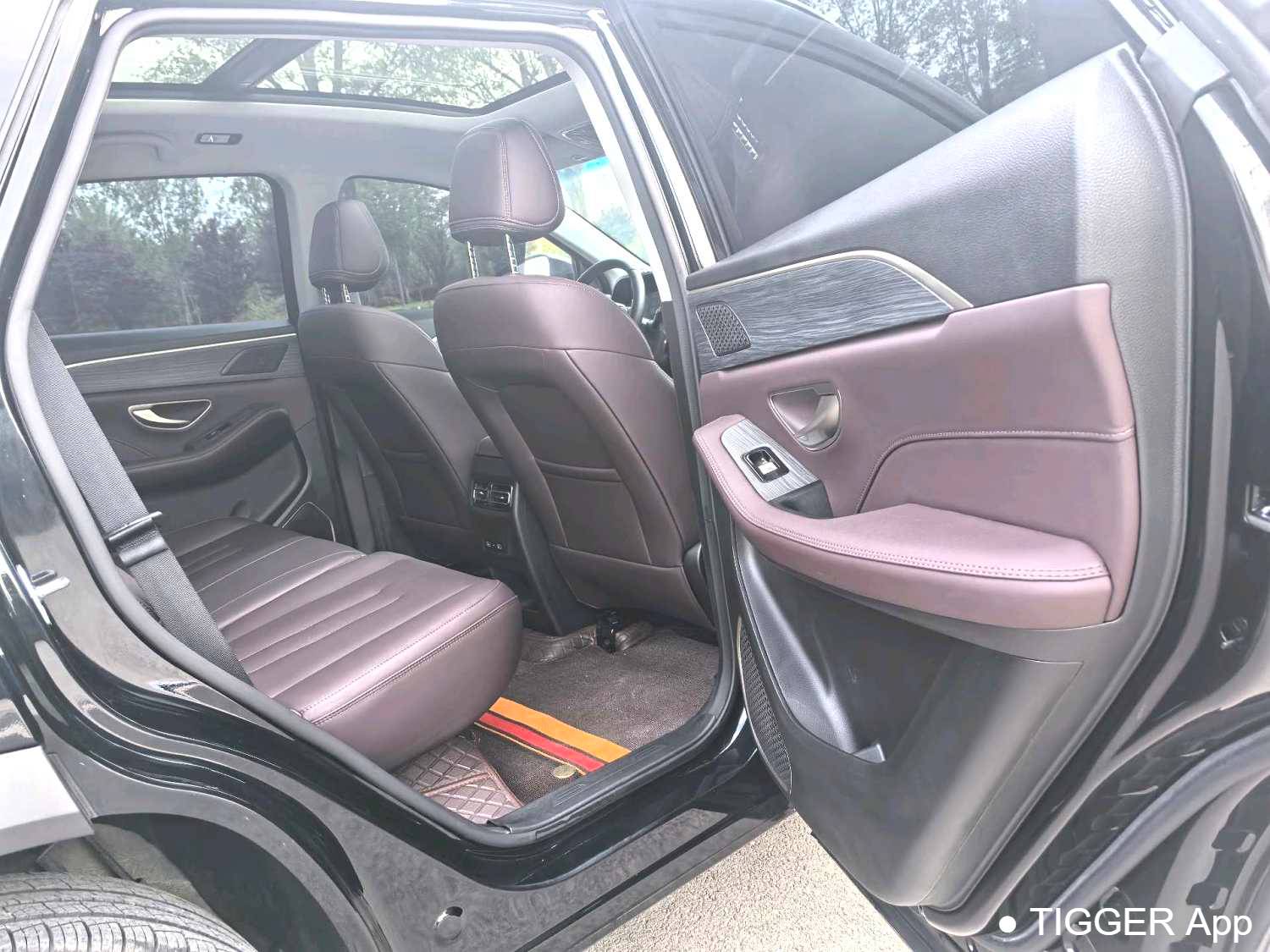 JETOUR 2024 X90 PLUS 1.6TD DCT Family Fun Edition 7-seater