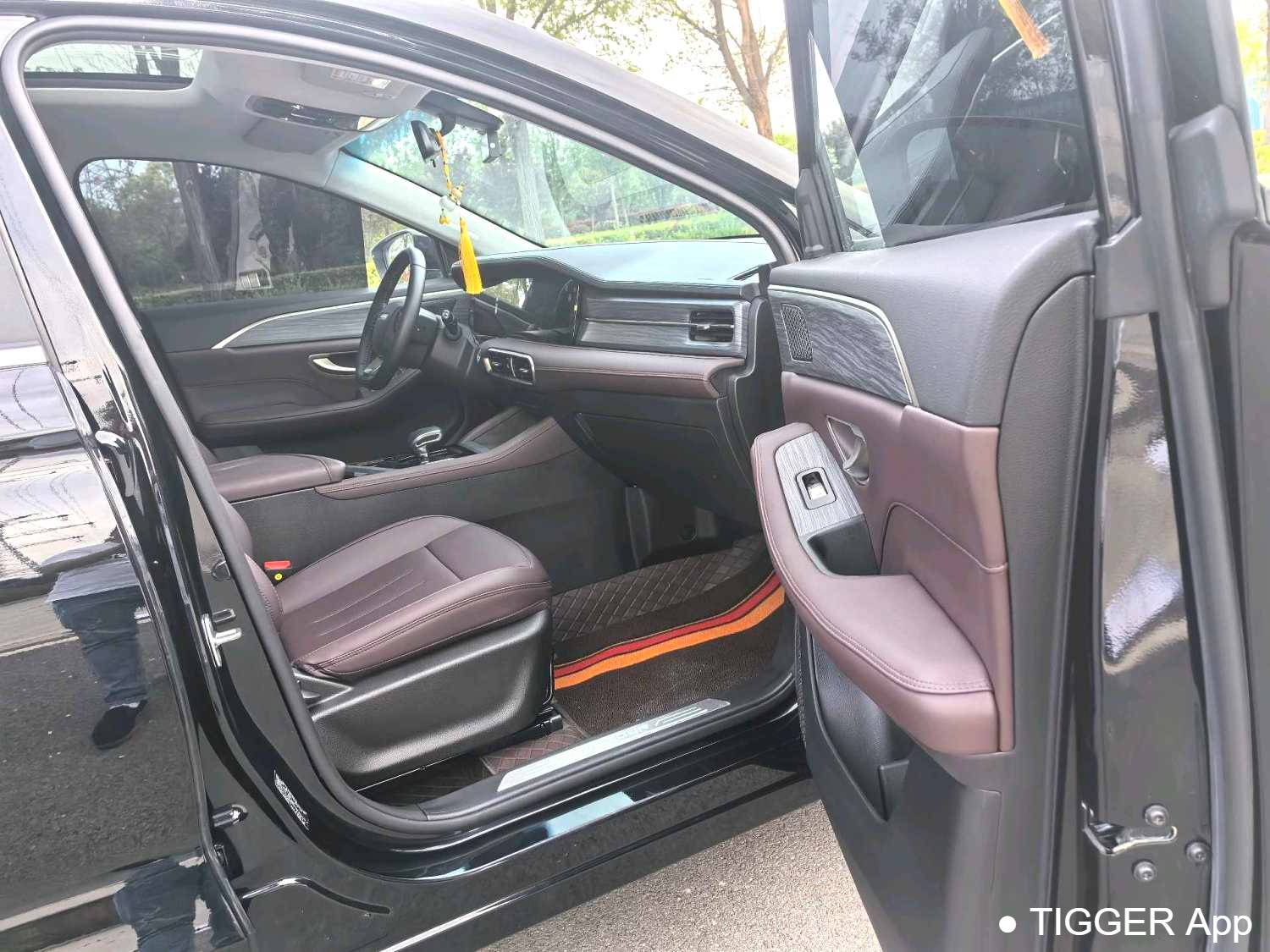 JETOUR 2024 X90 PLUS 1.6TD DCT Family Fun Edition 7-seater