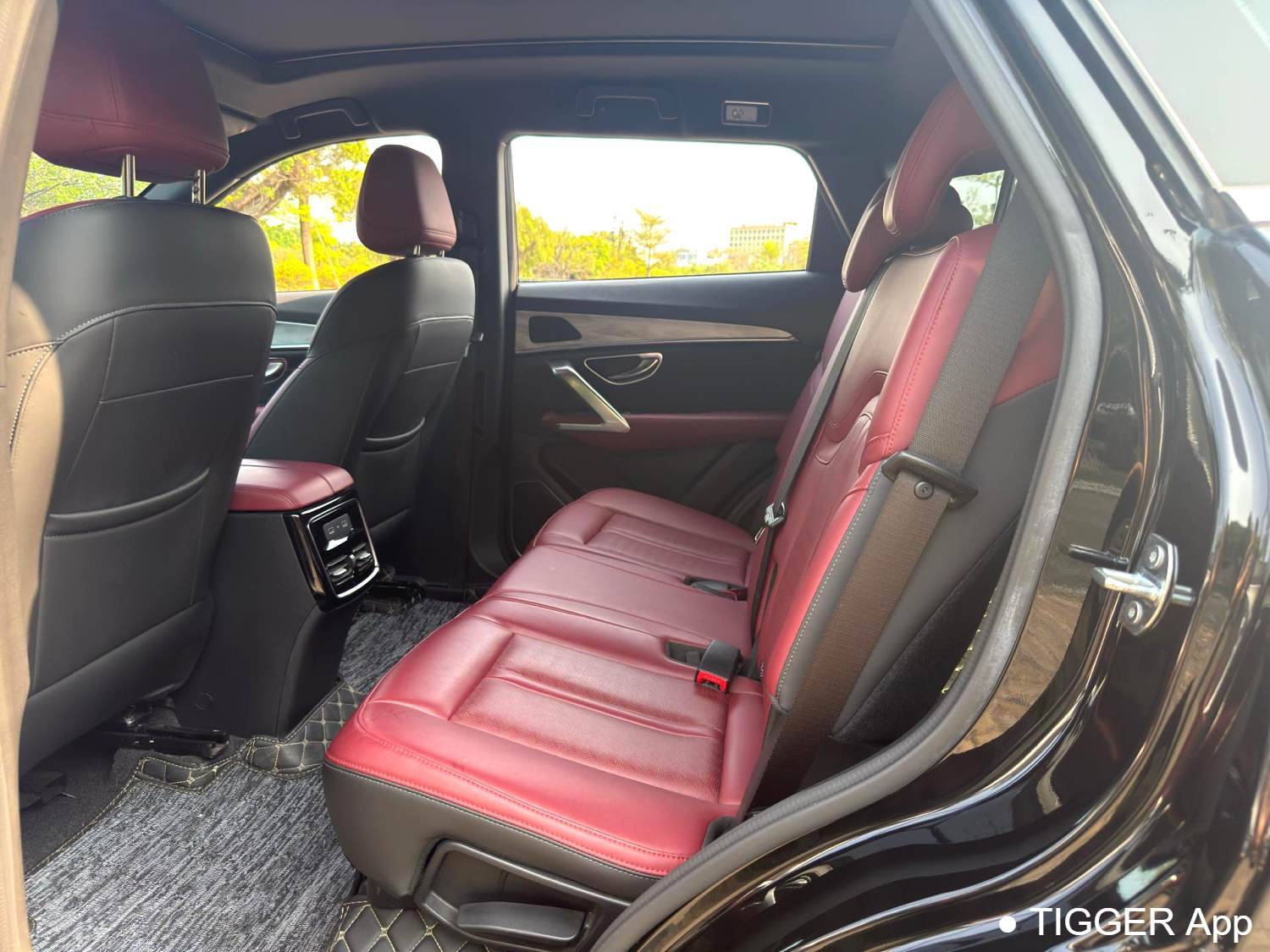 JETOUR 2023 X70 PRO 1.6T Manual Enjoyment Type 5-seater