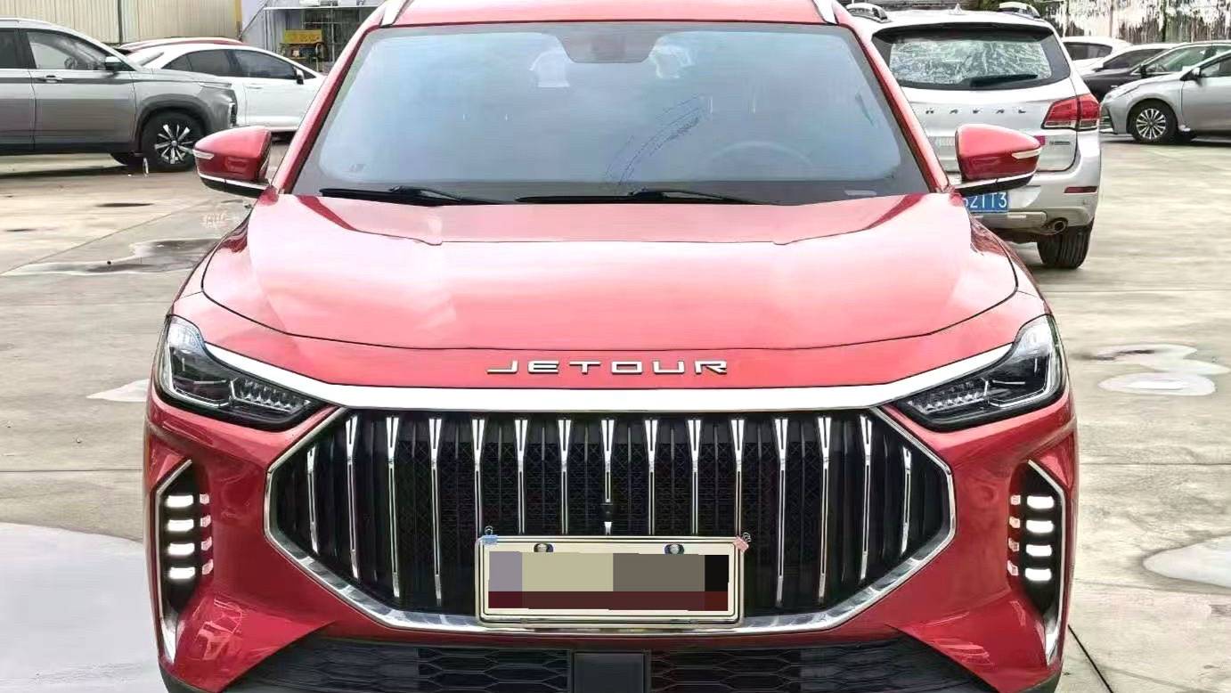 JETOUR 2023 X70 PLUS 1.5T CVT Flagship PRO 7-seater