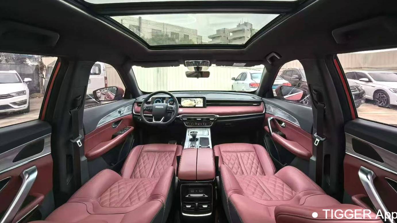 JETOUR 2023 X70 PLUS 1.5T CVT Flagship PRO 7-seater