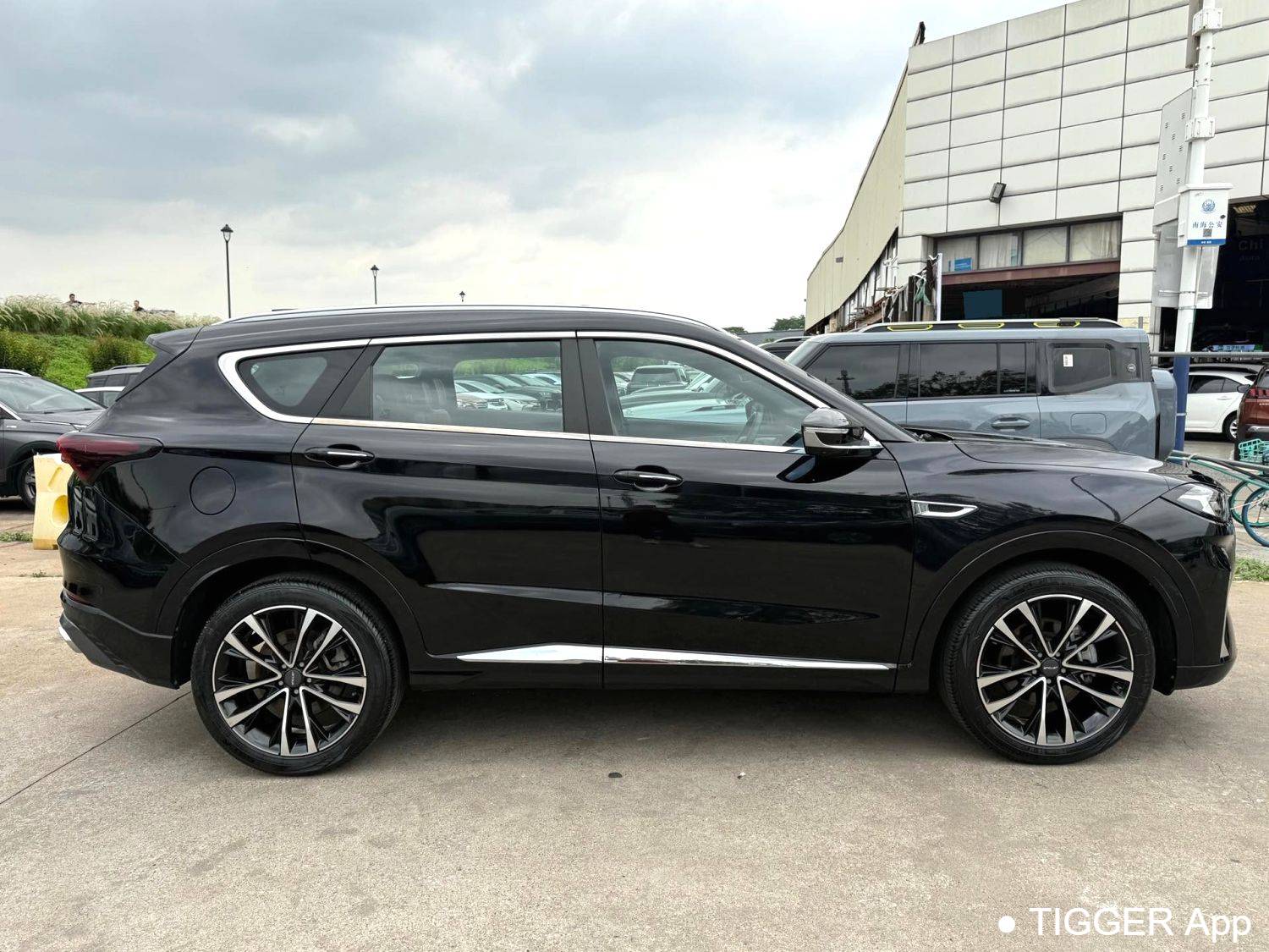 JETOUR 2023 X70 PLUS 1.6T DCT Strongman PRO 5-seater