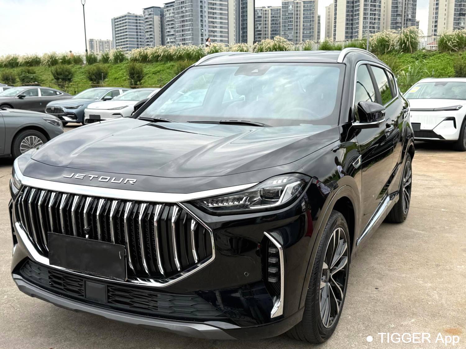 JETOUR 2023 X70 PLUS 1.6T DCT Strongman PRO 5-seater