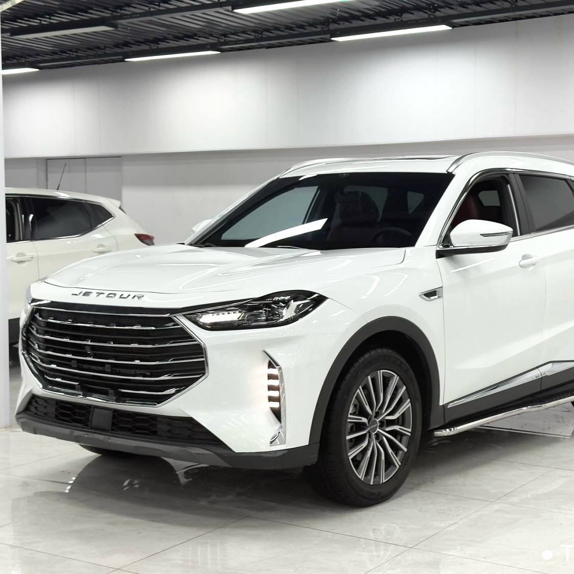 JETOUR 2023 X70 PLUS 1.5T DCT Self Strengthening PRO 5-seater سيارة مستعملة