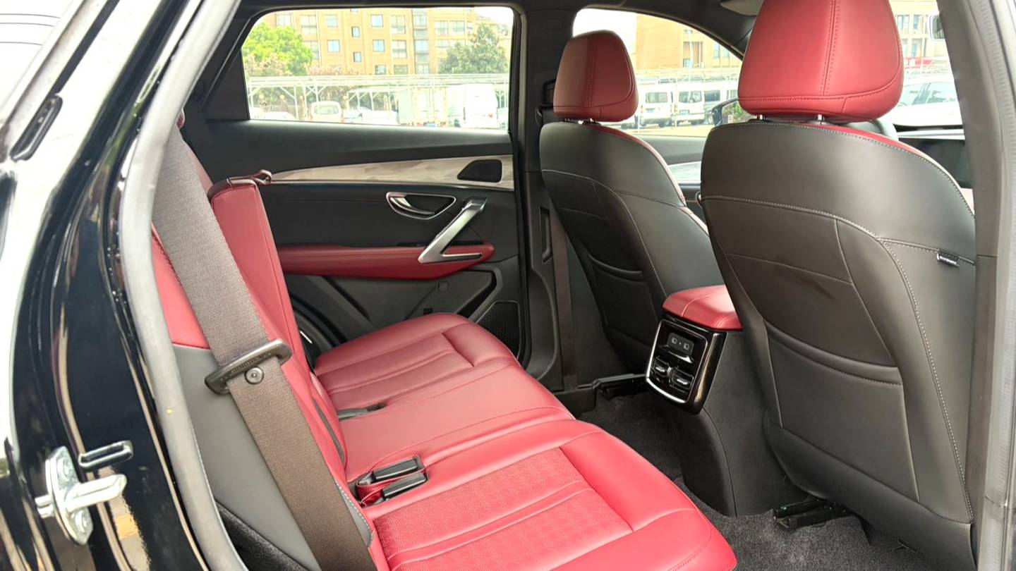 JETOUR 2023 X70 PRO 1.5T DCT Comfort Type 5-seater