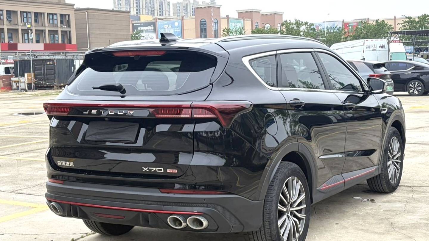 JETOUR 2025 X70 1.5T DCT surpasses PRO version 5-seater