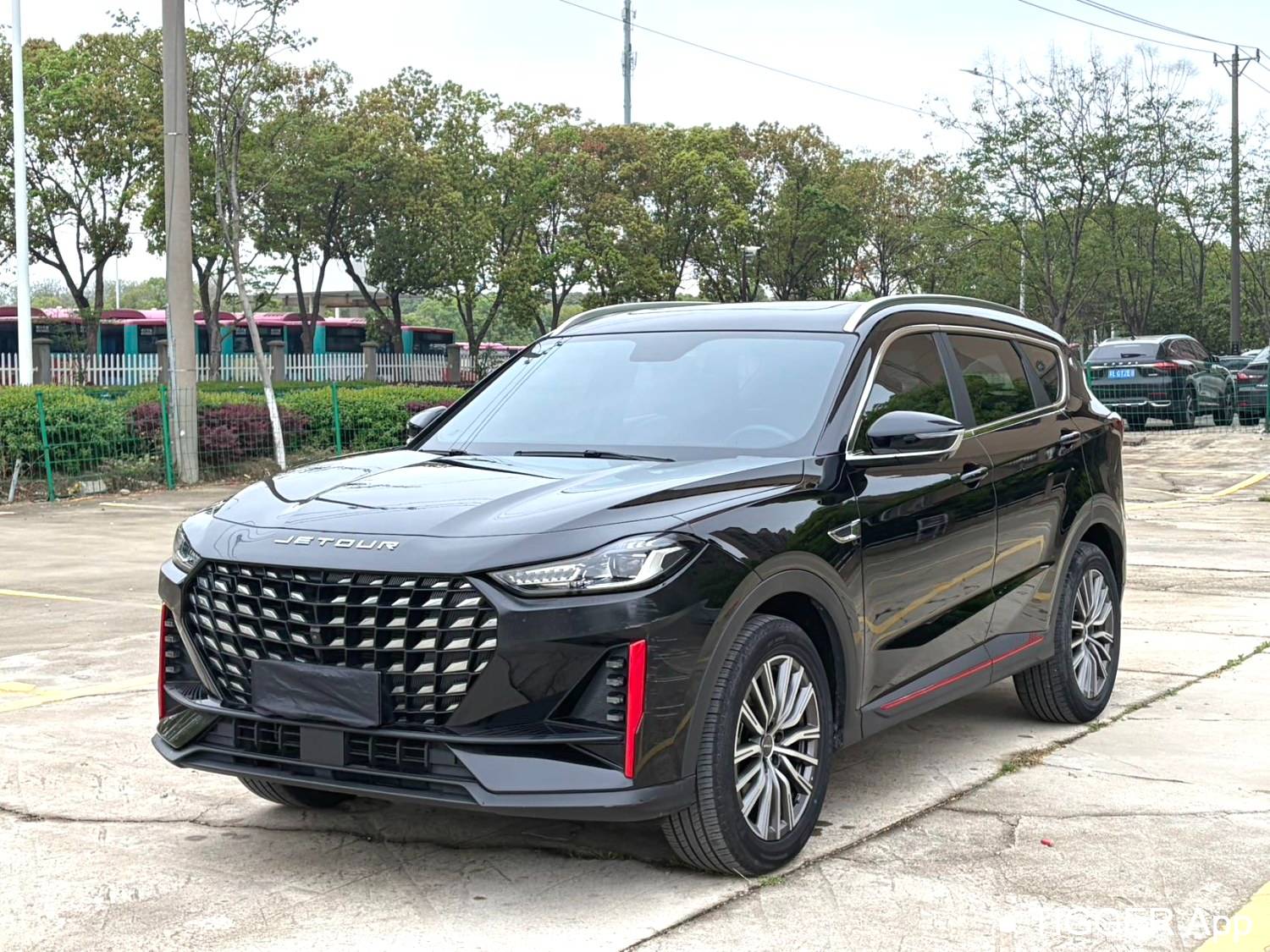 JETOUR 2025 X70 1.5T DCT surpasses PRO version 5-seater